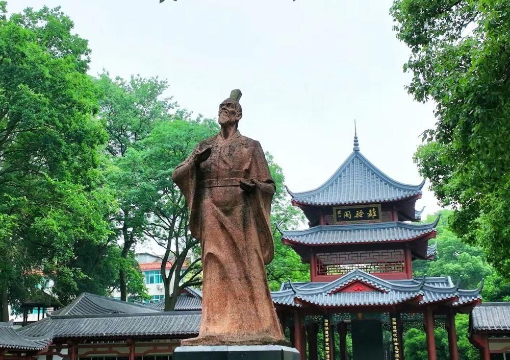 丨家国情怀 根植华夏pg试玩时政微观察(图2)
