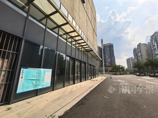 喊话房开：“还我楼间距还我江景！”电子pg柳州彰泰江与城业主怒了！(图15)