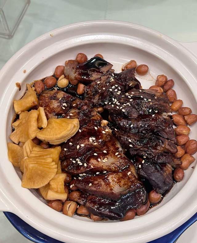 0年的老店特色菜吃撑了！pg电子广州这家